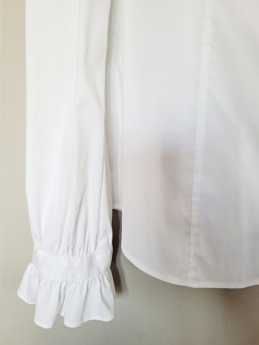 White House Black Market White Ruffle-Cuff Button Down Cotton Blnd Shirt 6/Small - Picture 8 of 16